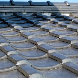 平瓦の接着工事（ラバーロック工事）