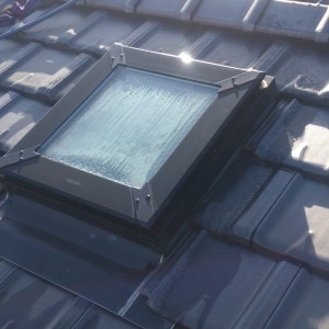 雨漏りがするということで現場調査をさせていただきました！ 天窓(トップライト)